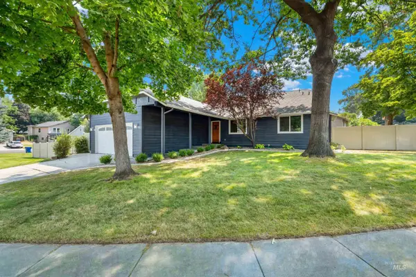 571 E Mango Dr, Eagle, ID 83616