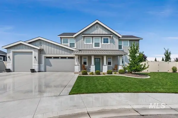 2251 N Garnet Creek Ave, Star, ID 83669