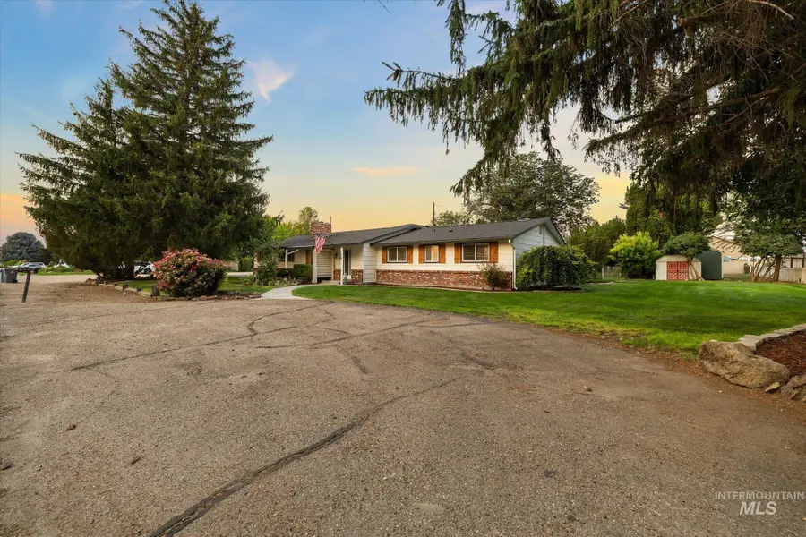 20 N Jefferson St, Nampa, ID 83651 - #2