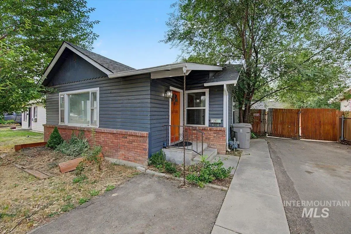 215 Shoshone, Nampa, ID 83651 - #1