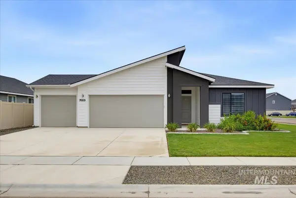 7669 E Flyway St, Nampa, ID 83687