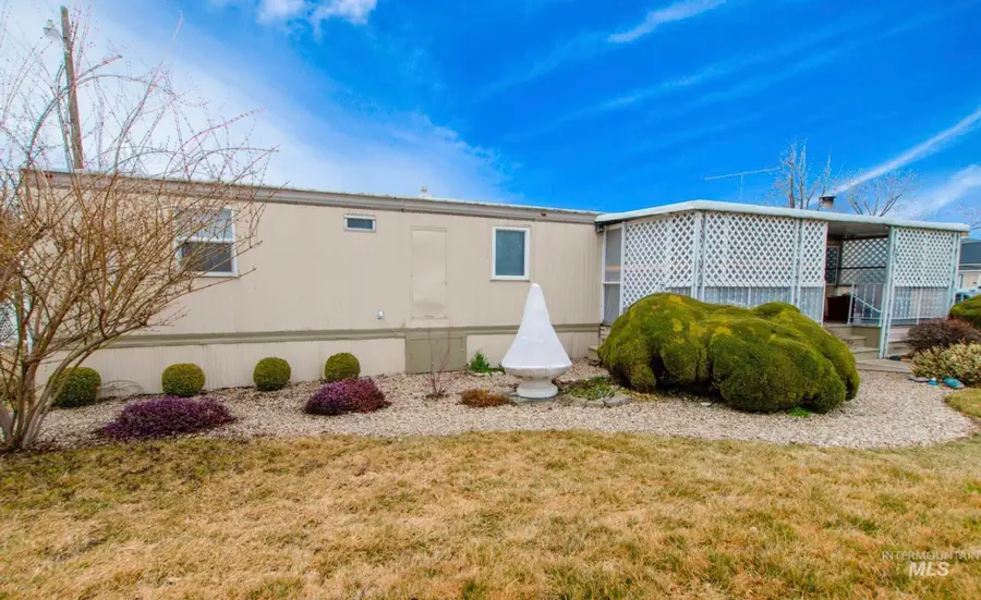703 6th St N, Nampa, ID 83687 - #3