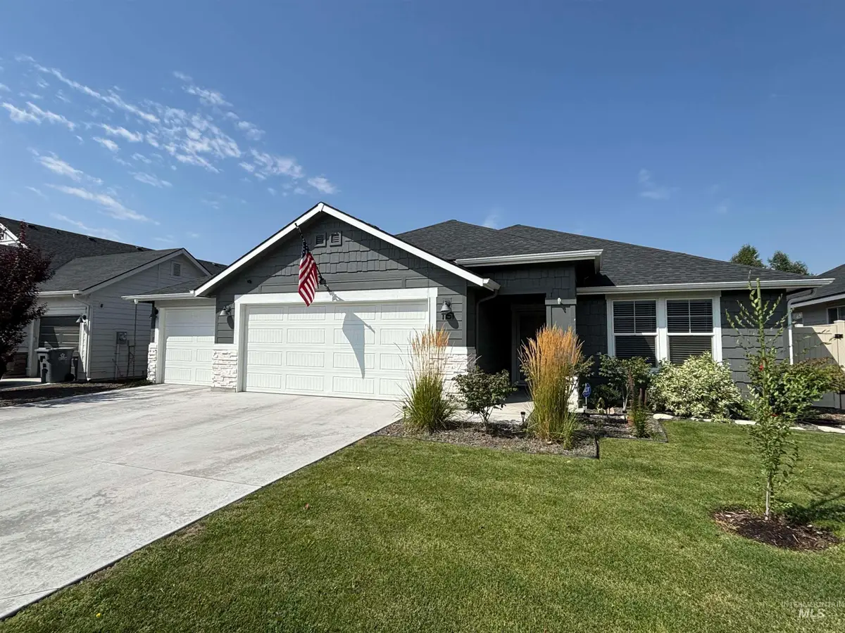 1151 N Bowknot Lake Ave, Star, ID 83669 - #1