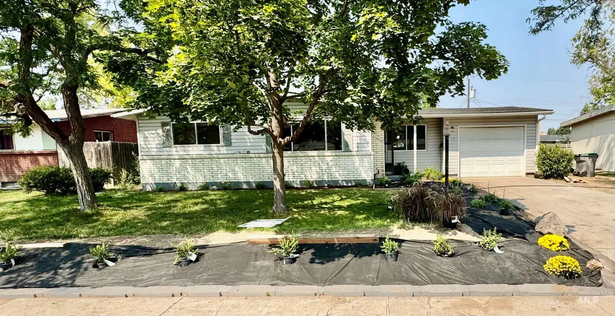 6428 W Kirkwood Rd, Boise, ID 83709 - #1