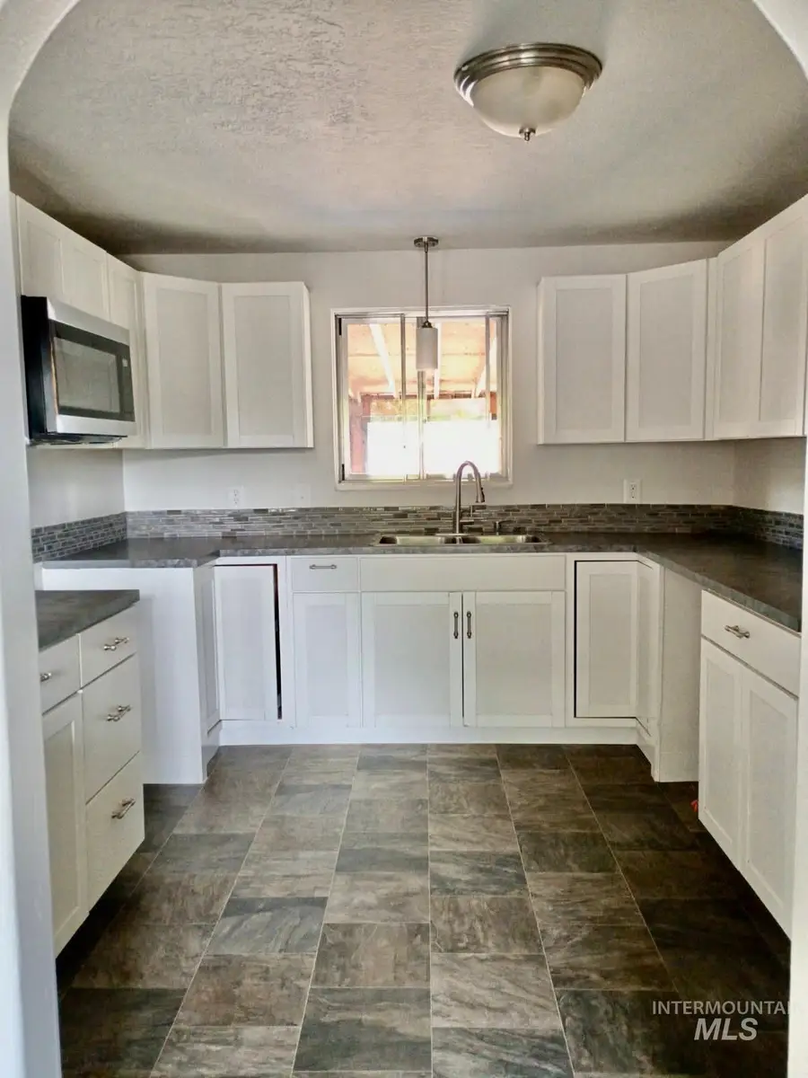6428 W Kirkwood Rd, Boise, ID 83709 - #3