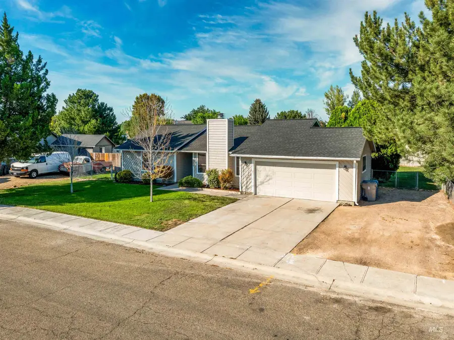 300 Meadowbrook Dr, Nampa, ID 83686 - #3