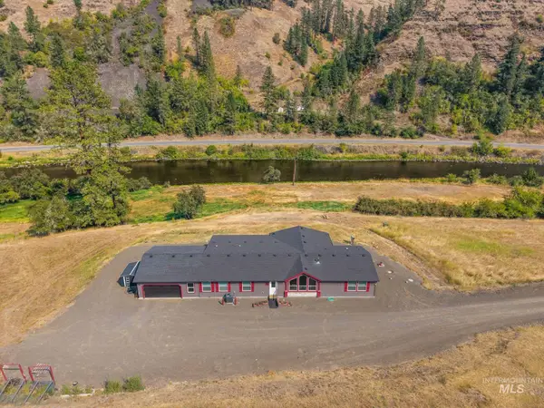 2136 Lukes Gulch Road, Stites, ID 83552