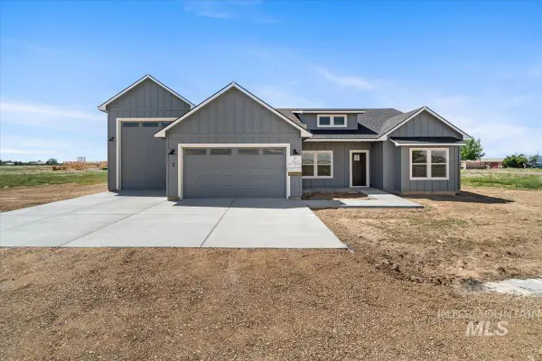 4725 Sw Moonlight Court, Mountain Home, ID 83647