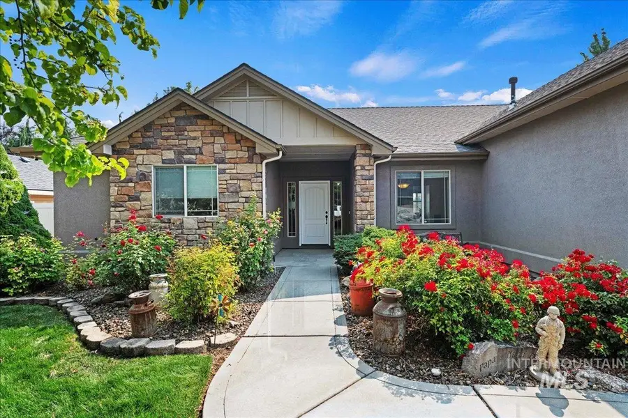 9466 S Kelsan Ave, Kuna, ID 83634 - #2