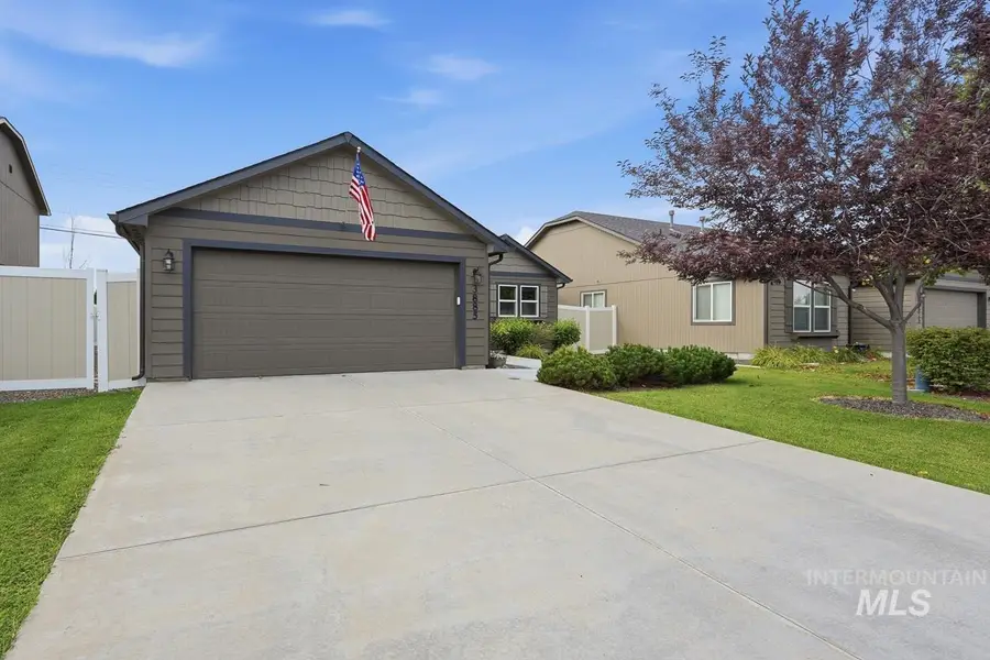 3885 S Windy Ridge Dr, Nampa, ID 83686 - #2