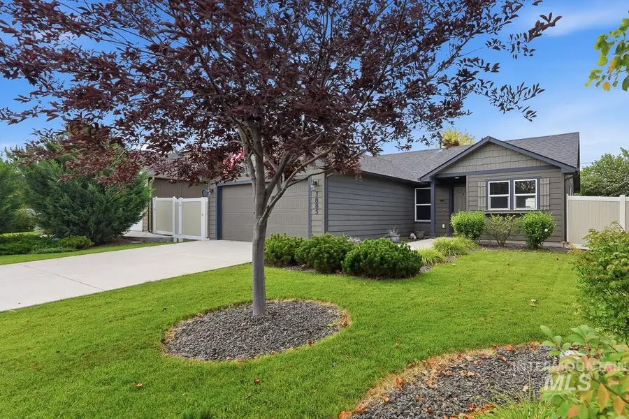 3885 S Windy Ridge Dr, Nampa, ID 83686 - #3
