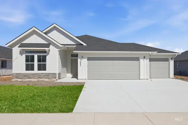 7301 W Newtown Dr, Eagle, ID 83616