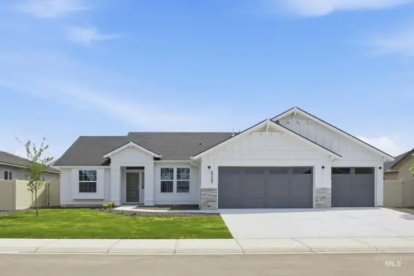 1709 Dyer St, Middleton, ID 83644