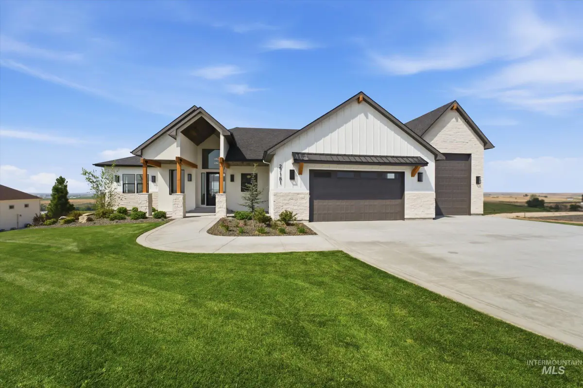 27181 Iron Horse Dr, Caldwell, ID 83607 - #1