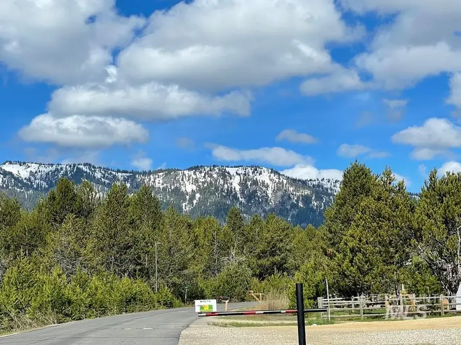 18 Grand Fir Dr, Donnelly, ID 83615 - #3