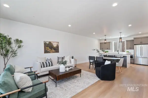 1703 S Federal Way, Boise, ID 83705