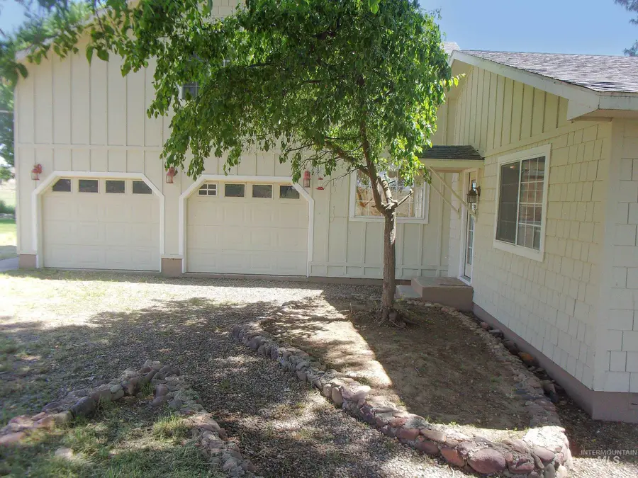 1629 Sand Rd, Weiser, ID 83672 - #2
