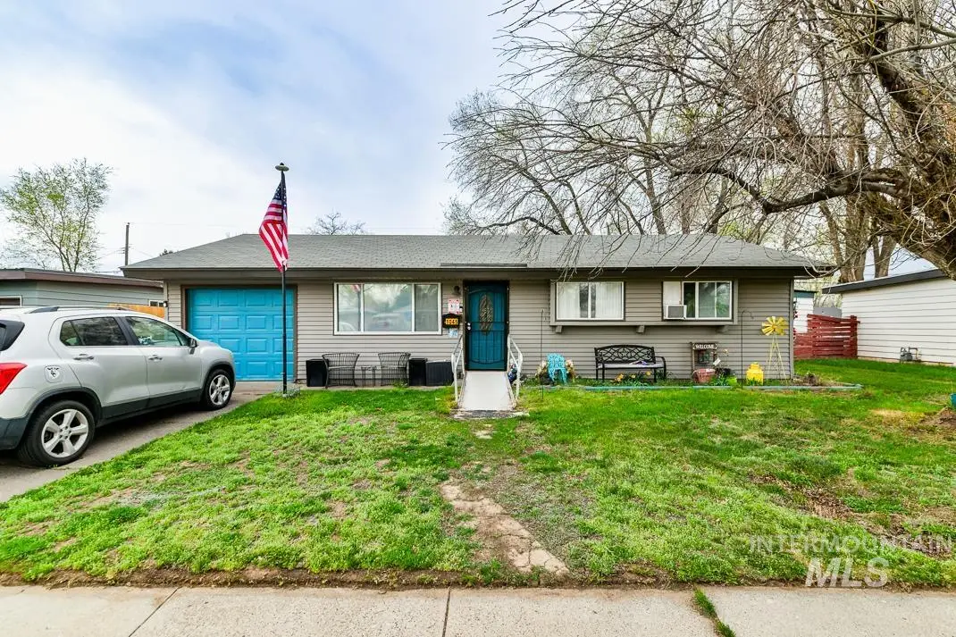 1045 E 16th N, Mountain Home, ID 83647 - #1
