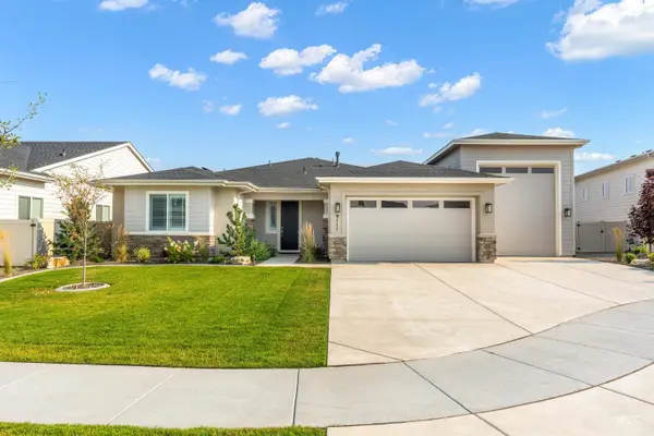 9111 W Patmore Ct, Star, ID 83669