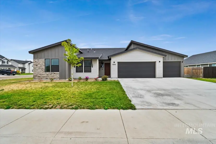1640 SW Accipiter Pl, Mountain Home, ID 83647 - #2