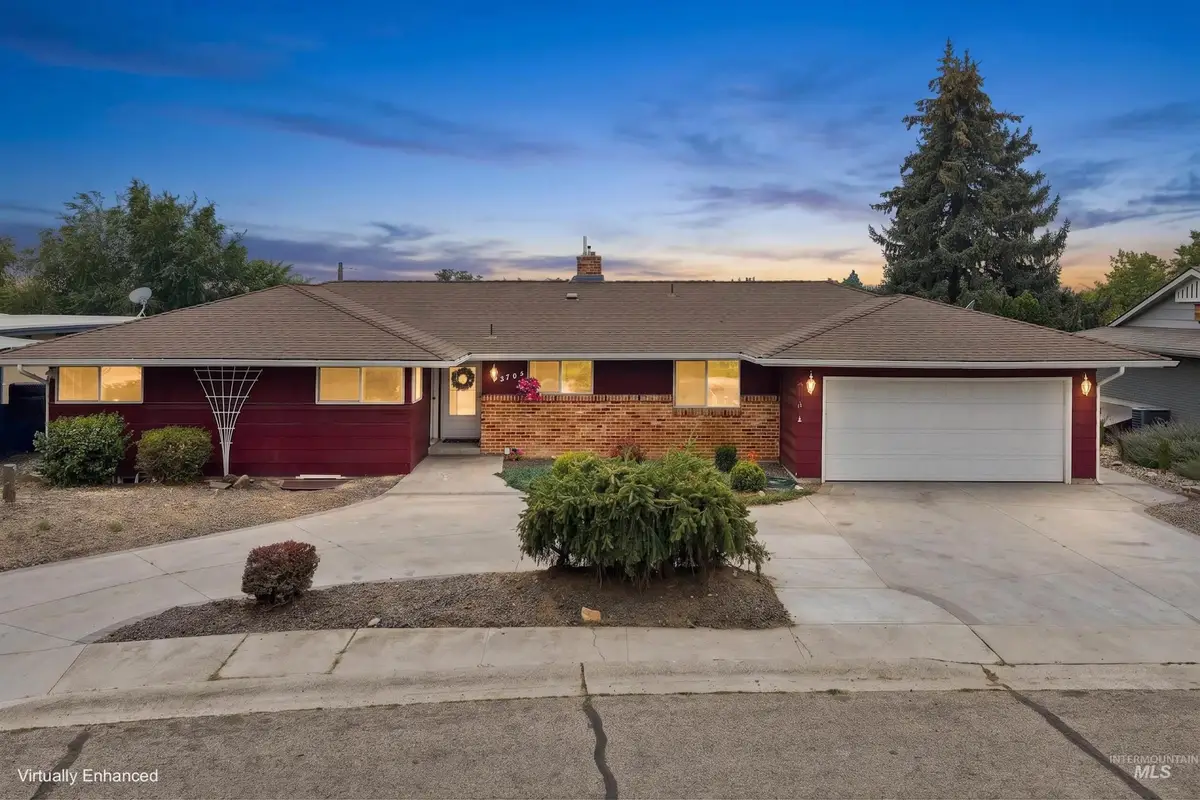 3795 N 33rd St, Boise, ID 83703 - #1