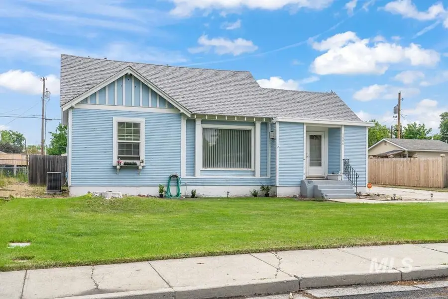 1006 E 1st Street, Emmett, ID 83617 - #2