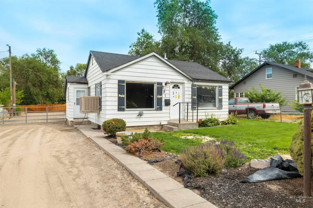 281 Lois St, Twin Falls, ID 83301 - #1