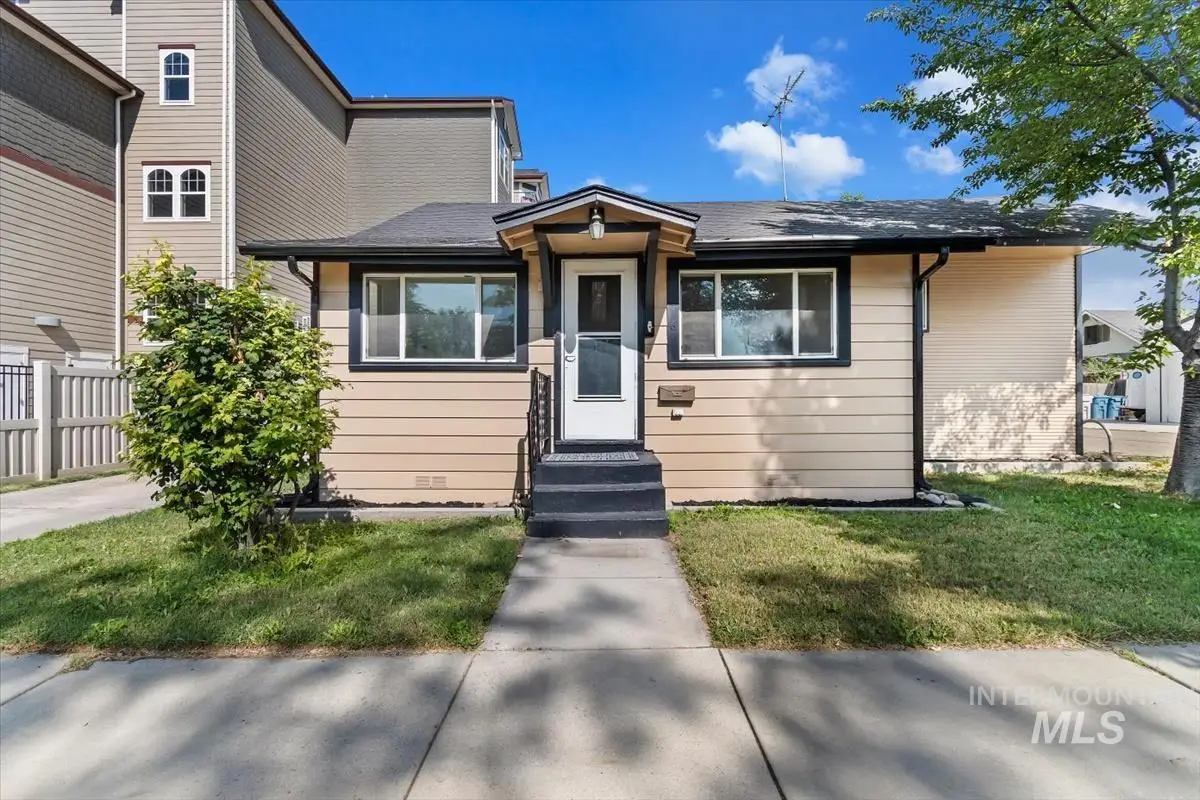 616 S 9th Ave, Caldwell, ID 83605 - #1