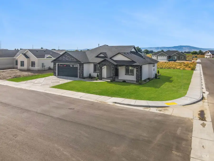 1521 Lavender St, Rupert, ID 83350 - #2