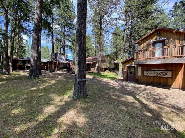 813 Camas St, Winchester, ID 83555
