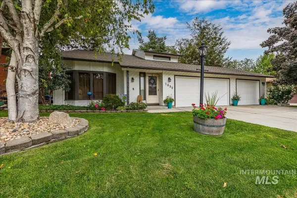 1890 N Incline Way, Meridian, ID 83646