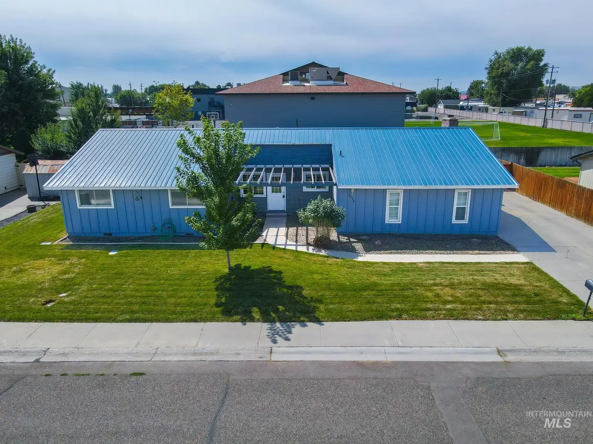 2496 SW 2nd Ave, Ontario, OR 97914 - #1