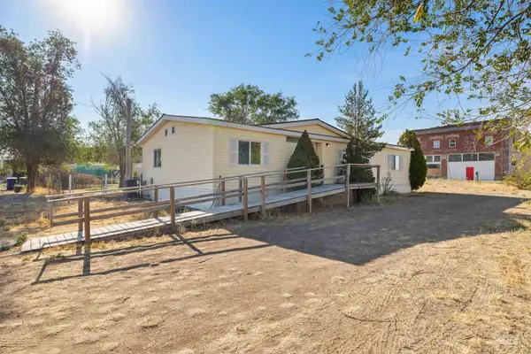 2451 Central Ave., Hollister, ID 83301