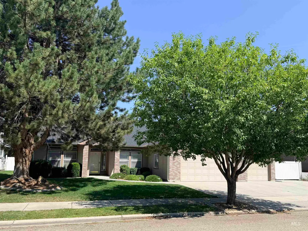 2918 E Green Canyon Dr, Meridian, ID 83642 - #1