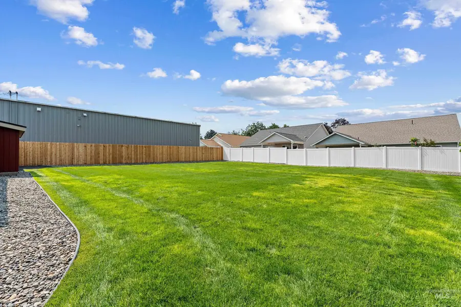 1130 15th Street, Clarkston, WA 99403 - #2