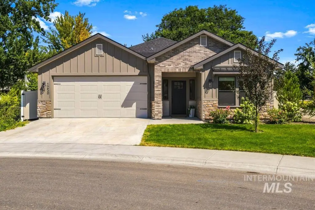 1250 N Parkshire Way, Meridian, ID 83642 - #1