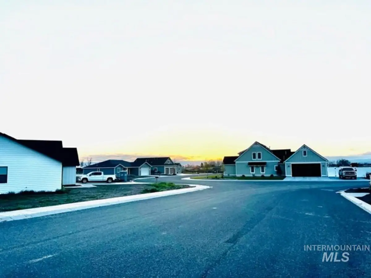 701 & 776 Biscotti Loop, Heyburn, ID 83336 - #1