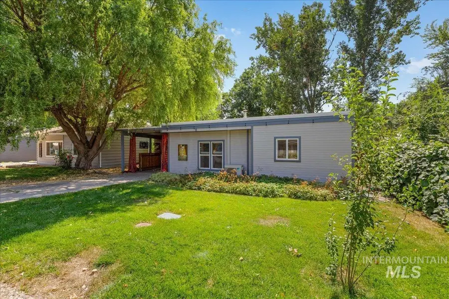 3213 W Edgemoor Road, Boise, ID 83703 - #3
