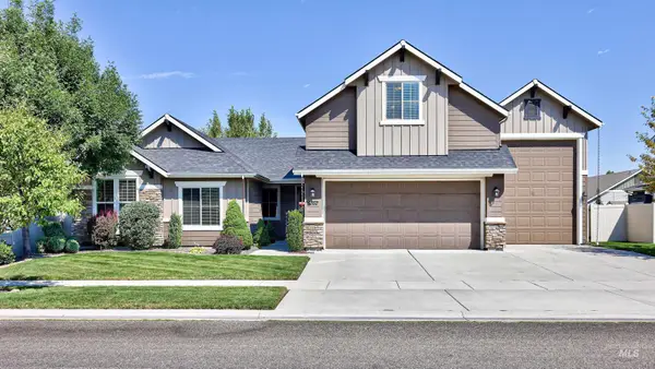 5352 W W Torana Dr, Meridian, ID 83646
