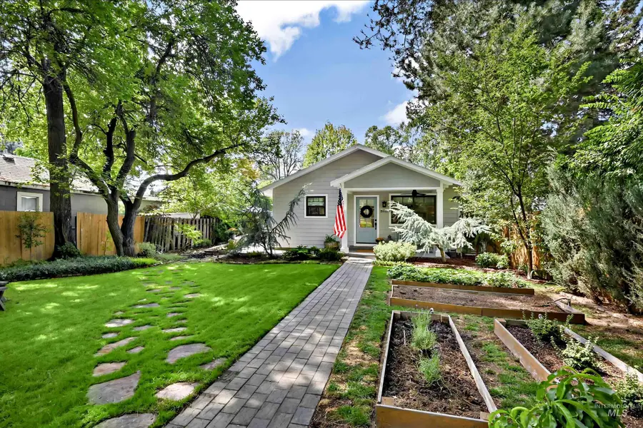 2011 N 19th St, Boise, ID 83702 - #3