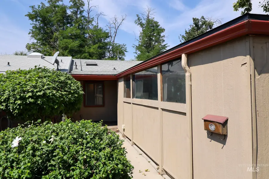4747 W Albion St #A, Boise, ID 83705 - #2