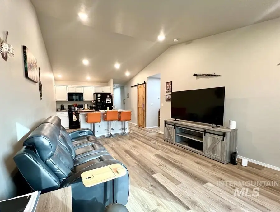 908 S Beaver Creek Way, Emmett, ID 83617 - #3