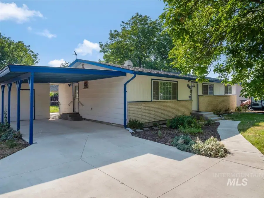 638 Meadow Dr, Emmett, ID 83617 - #2