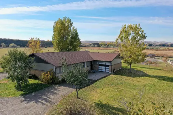 425 W Peach Rd, Ontario, OR 97914