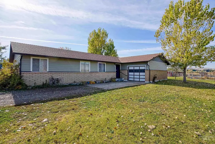 425 W Peach Rd, Ontario, OR 97914 - #2