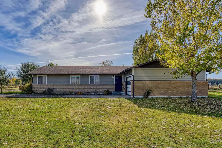 425 W Peach Rd, Ontario, OR 97914 - #3