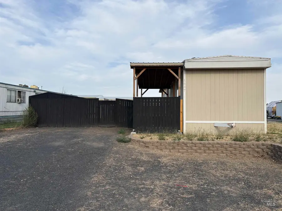 1637 13th Street, Clarkston, WA 99403 - #2