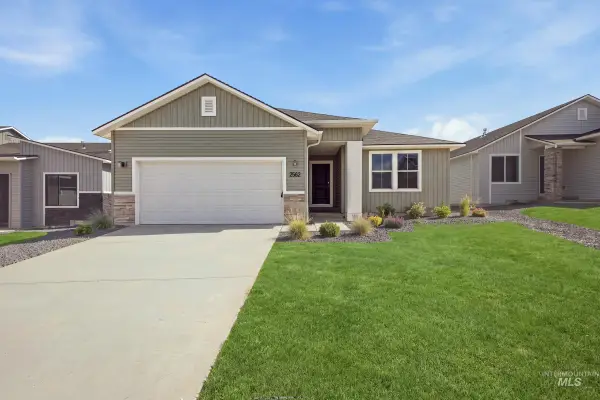 2562 W Tar Sands Dr, Kuna, ID 83634