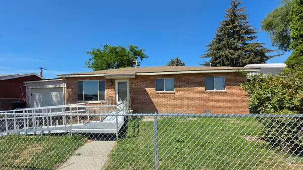 346 N Miller Ave, Burley, ID 83318