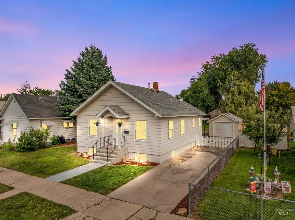 720 18th Ave S, Nampa, ID 83651 - #1